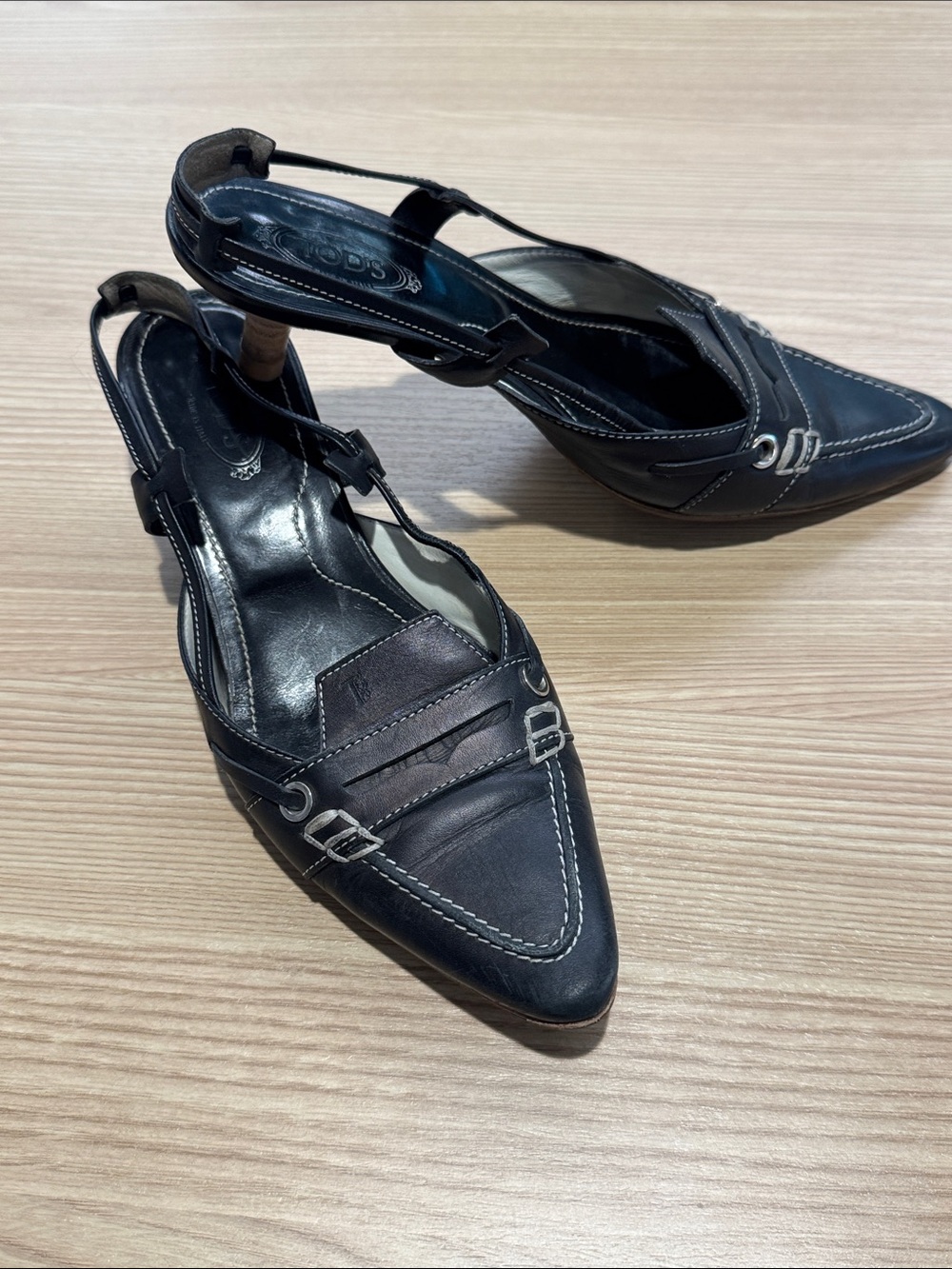 TOD’S Leather Pointed Slingback Kitten Heels